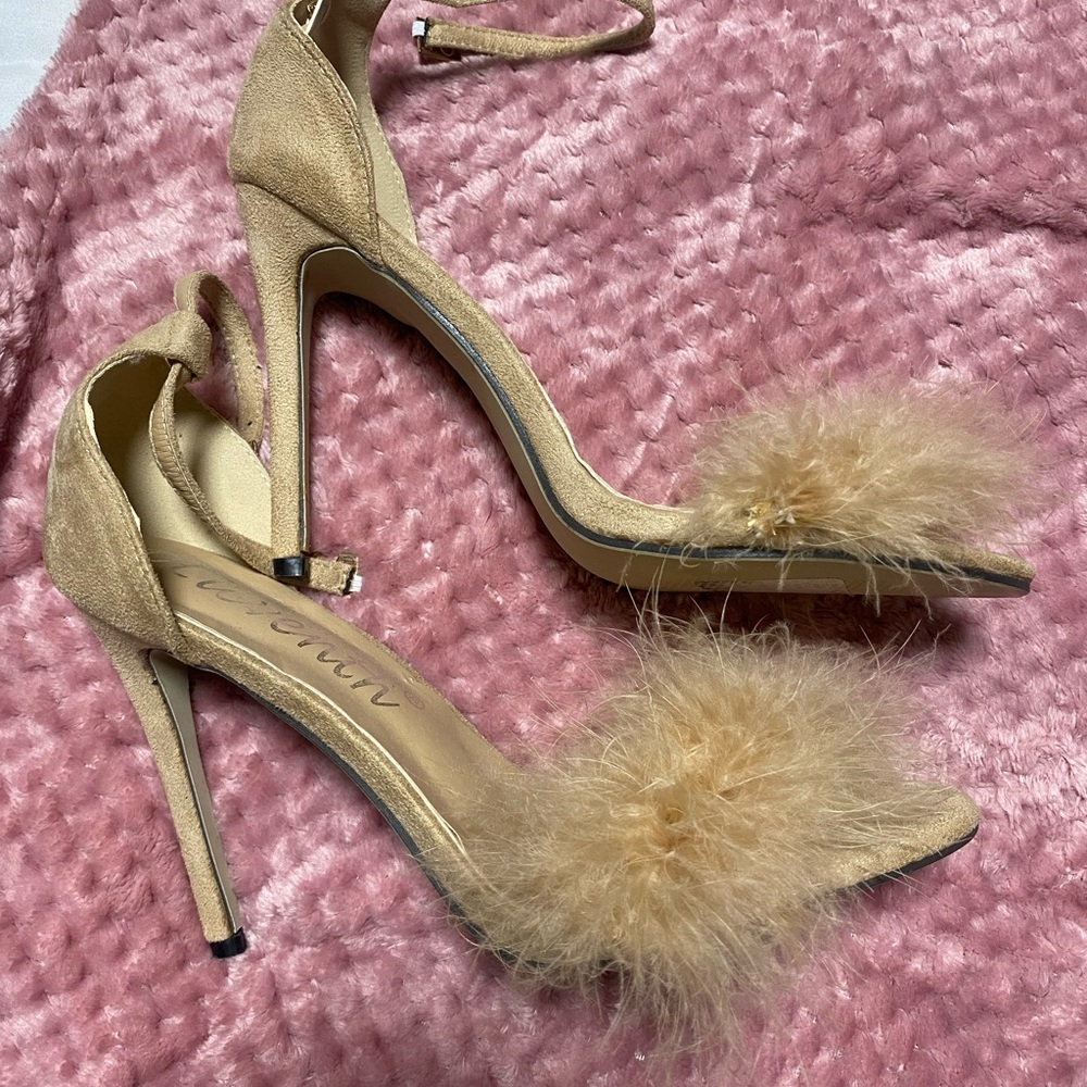 Elegant Tan Heels with Fluffy Accents